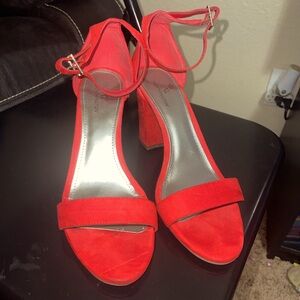Red size 9 worthington heels